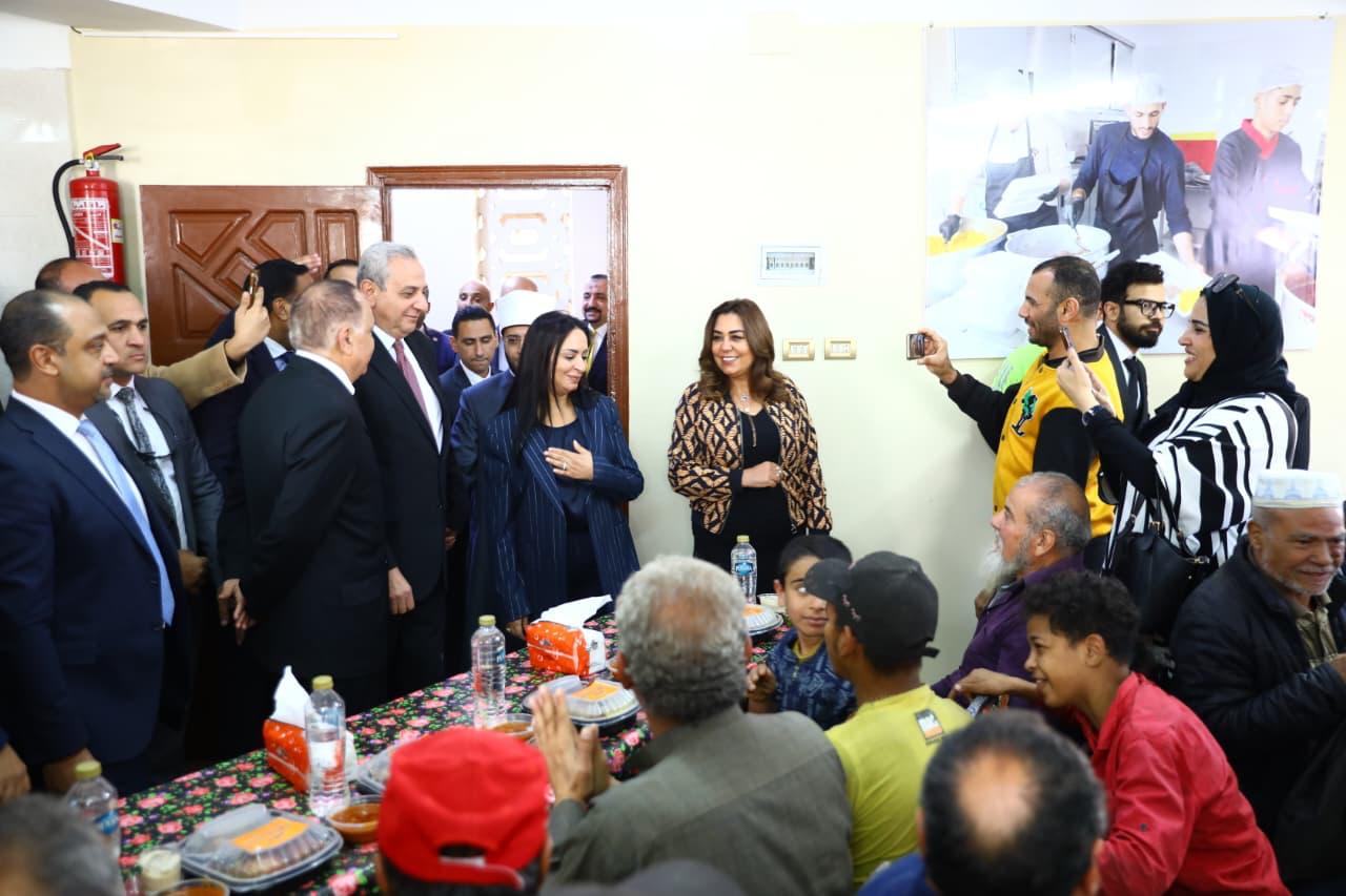 وزراء التضامن والتنمية المحلية والأوقاف يتفقدوا مطبخ المحروسة للإطعام في