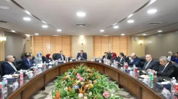 وزير الإسكان يزور الهيئة العامة للتنمية السياحية ويشدد على أهمية