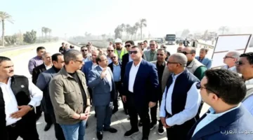 وزير الإسكان يزور مجمع محطات مياه الشرب في العزب الجديدة