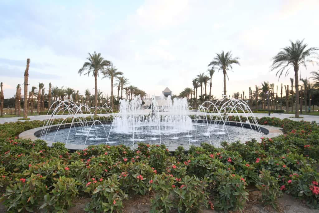 وزير الإسكان يزور مشروع حدائق تلال الفسطاط ويتابع استعدادات مهرجان