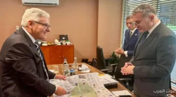 وزير البترول يناقش مع مجلس المعادن الأسترالي سبل التعاون في