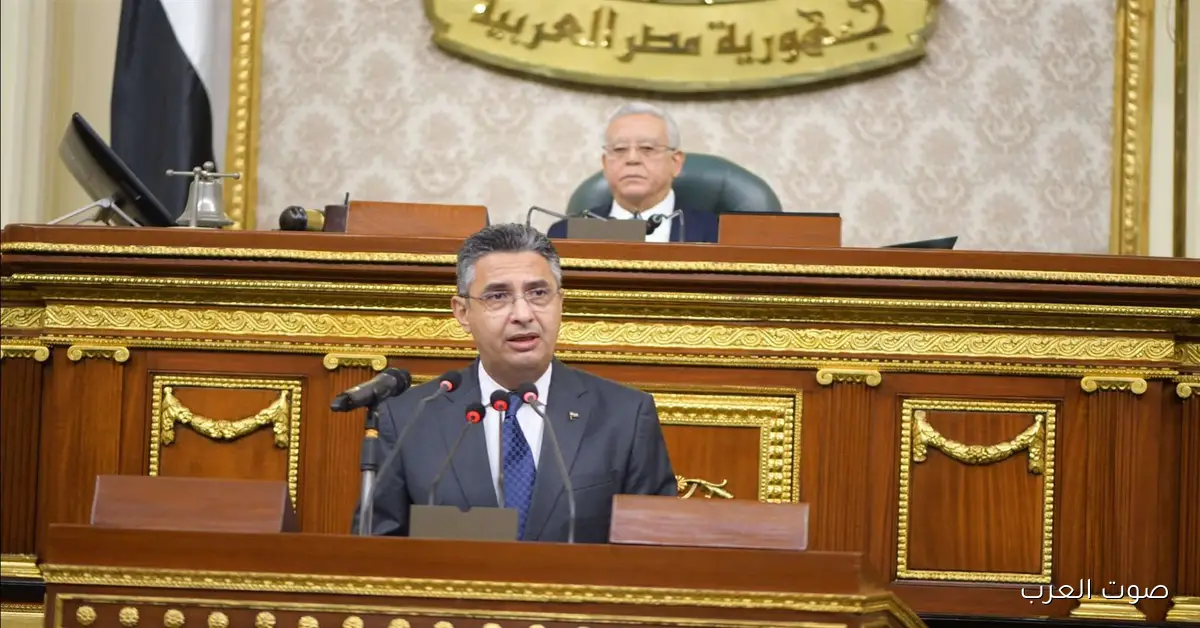 وزير التموين يتناقش مع رئيس سلامة الغذاء عن كيفية متابعة الرقابة على الأسواق 2 وزير التموين يتناقش مع رئيس سلامة الغذاء عن كيفية متابعة الرقابة على الأسواق