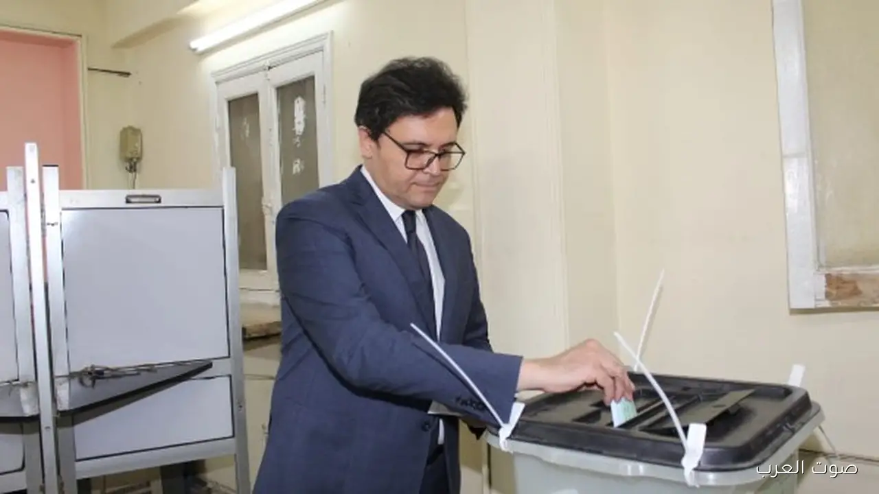 وزير الثقافة يشارك في انتخابات مجلس النواب