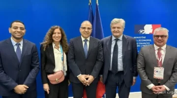 وزير الري في باريس يناقش تقوية التعاون المائي بين مصر