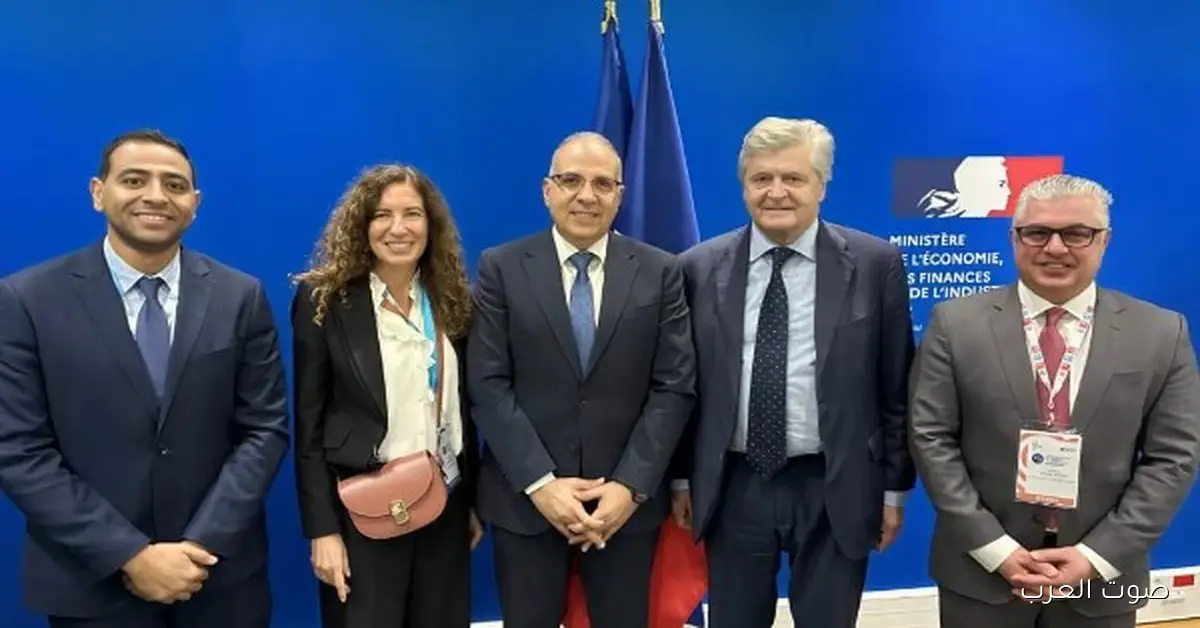 وزير الري في باريس يناقش تقوية التعاون المائي بين مصر وفرنسا في مؤتمر “طموح أفريقيا”