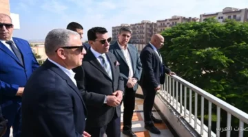 وزير الرياضة ومحافظ الإسماعيلية بيتابعوا شغل مركز الابتكار الشبابي