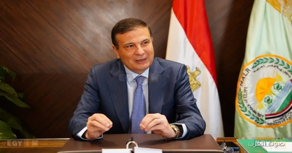 وزير الزراعة يعزي وزير التموين في وفاة والدته