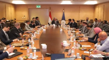 وزير السياحة يتابع آخر أخبار التأشيرة السياحية عند الوصول استعدادًا للتجربة في مطارات مصر 27 وزير السياحة يتابع آخر أخبار التأشيرة السياحية عند الوصول استعدادًا