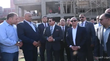 وزير الشباب ومحافظ الإسماعيلية يتفقدوا إنشاء المدرسة المصرية اليابانية في