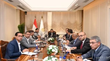 وزير الشباب يتابع استعدادات مصر لاستضافة ماراثون زايد الخيري