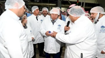 وزير الصناعة والنقل يزور 4 مصانع كبيرة في مجال الصناعات