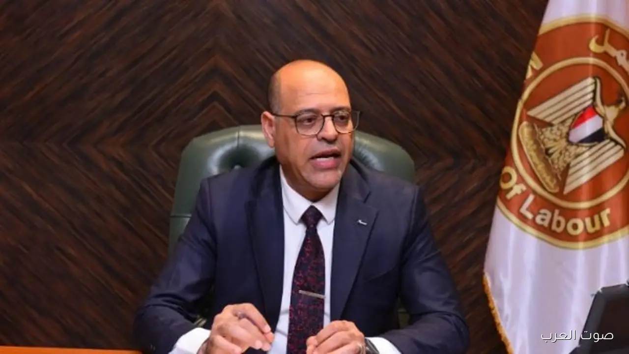 وزير العمل يطلب تقرير عن حادث انهيار سقف خرساني في