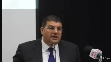 وزير النقل والمواصلات الفلسطيني يأخذ اليمين القانونية