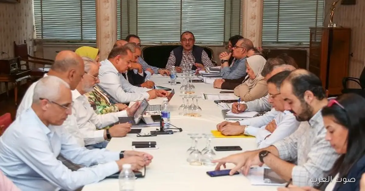 وزير قطاع الأعمال: مشروع تطوير صناعة الغزل والنسيج هيغطي مليون متر في 7 محافظات