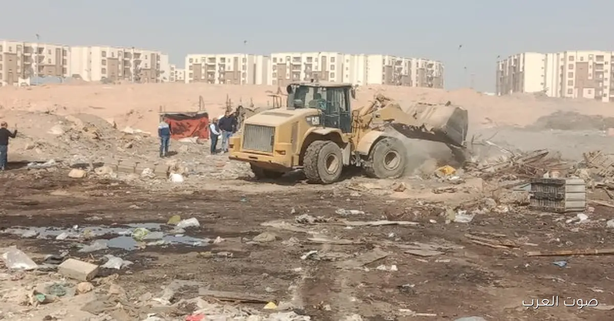 وزيرة البيئة تطالب بسرعة إنهاء المشاكل في مقلب مدينة العبور