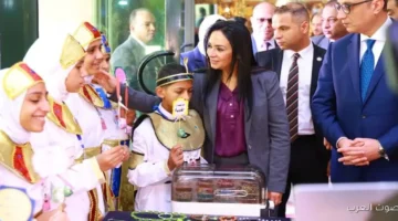 وزيرة التضامن ومحافظ الفيوم يزوروا معرض كنزي للحرف اليدوية والتراثية