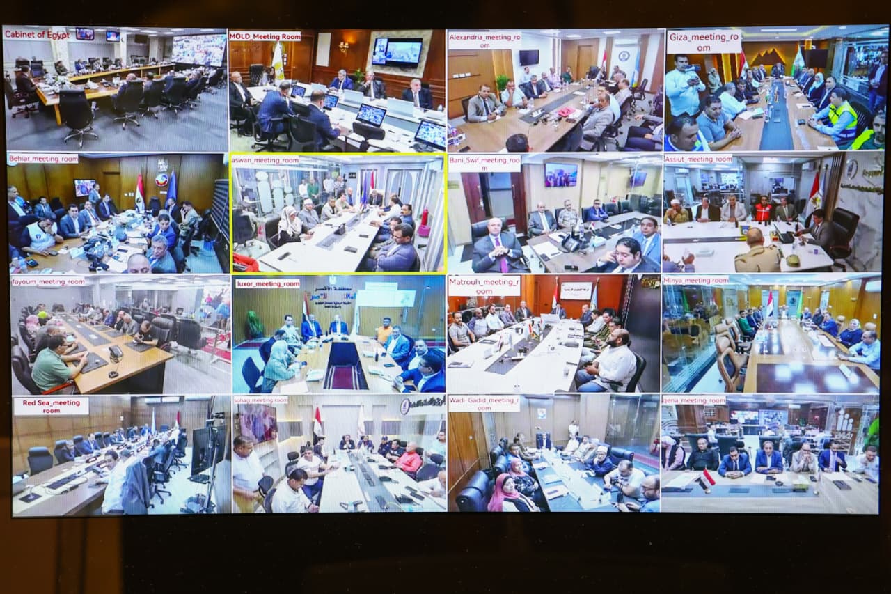 وزيرة التنمية المحلية تتابع مع المحافظين عبر الفيديو انتخابات مجلس