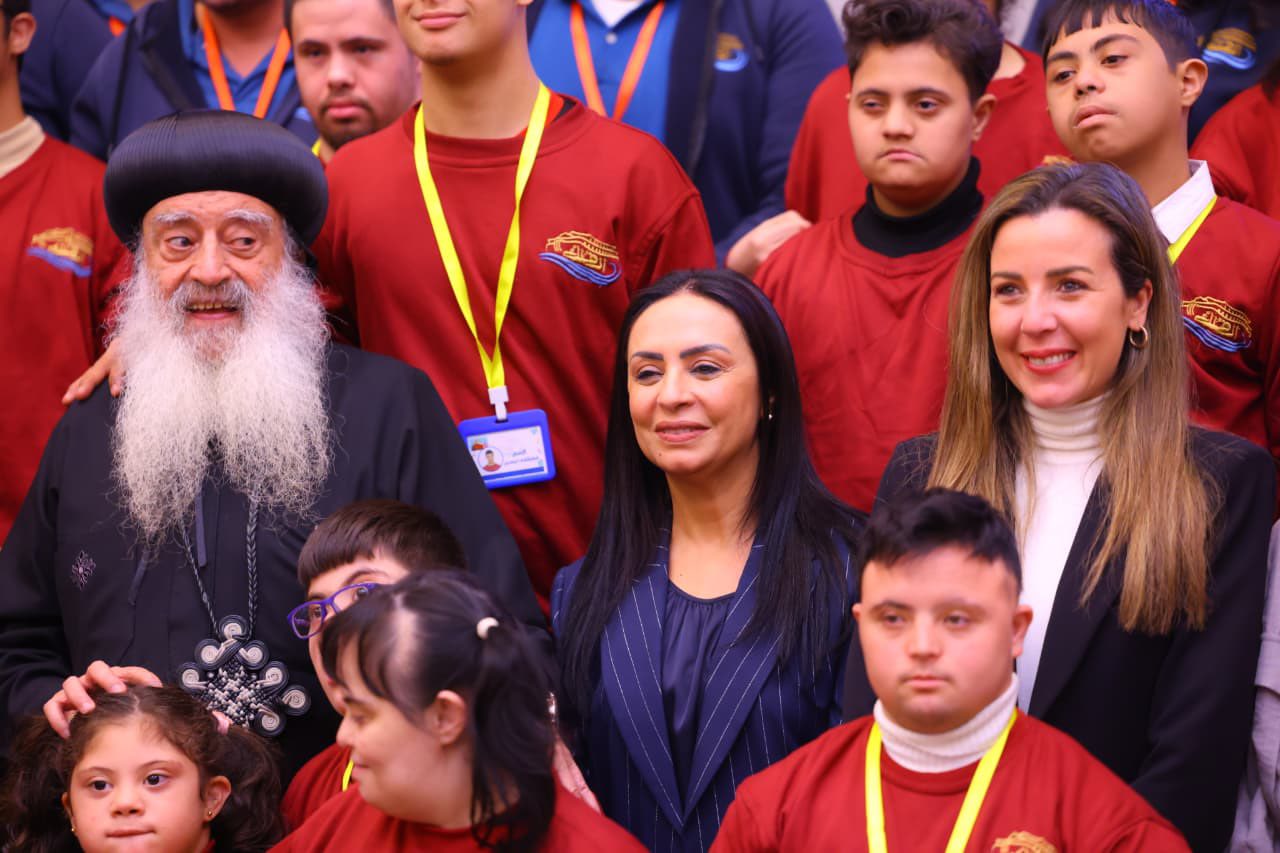 وزيرتا التضامن والتنمية المحلية تزوران مركز الفلك في الغربية 3 وزيرتا التضامن والتنمية المحلية تزوران مركز الفلك في الغربية