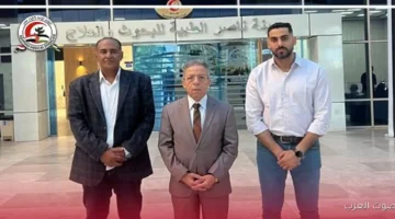 وفد من النقابة العامة يزور طبيب قنا اللي اتصاب بطلق