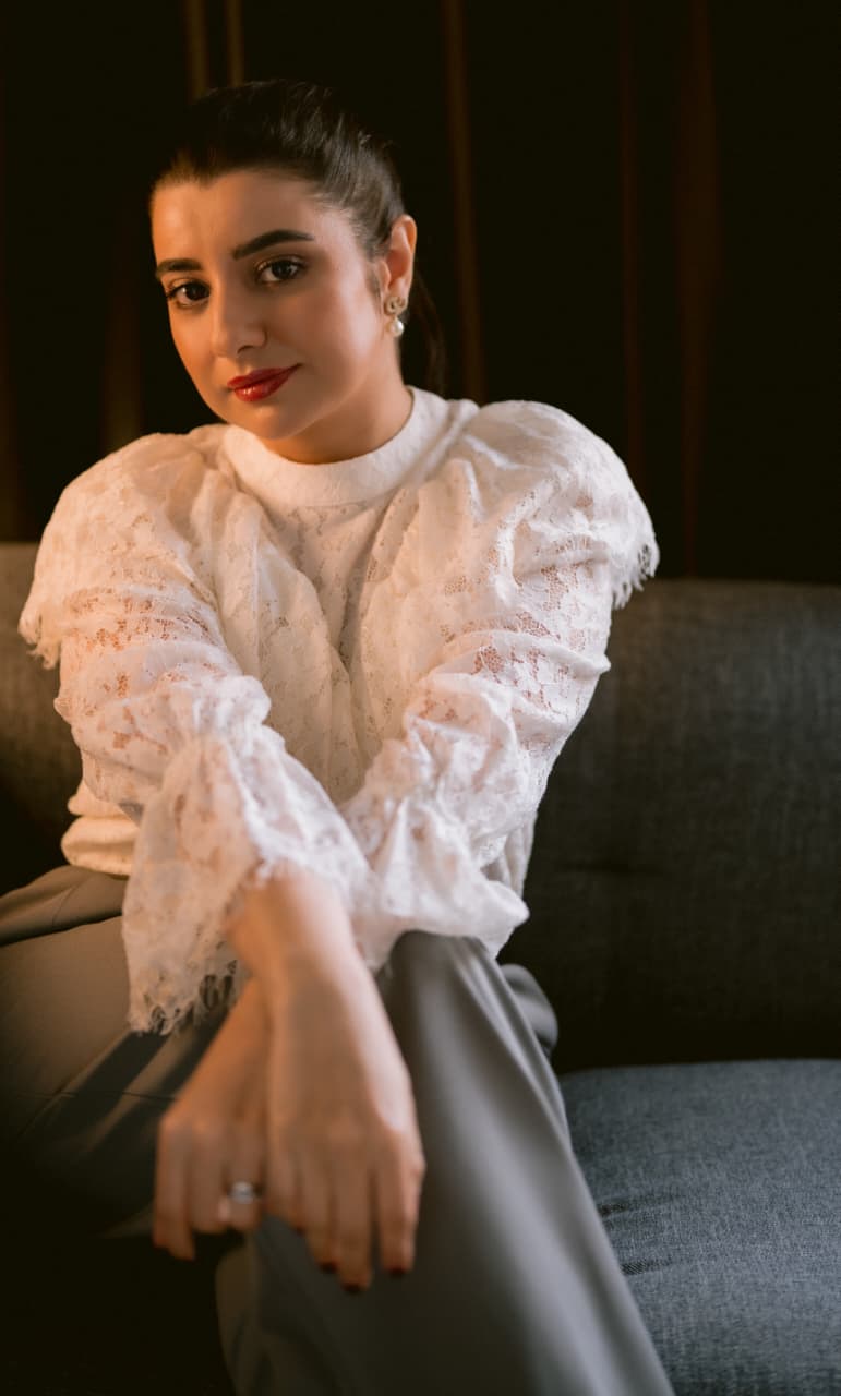 ياسمين العيساوي تتحدث عن وريثة الظلال في معرض الشارقة تجربة