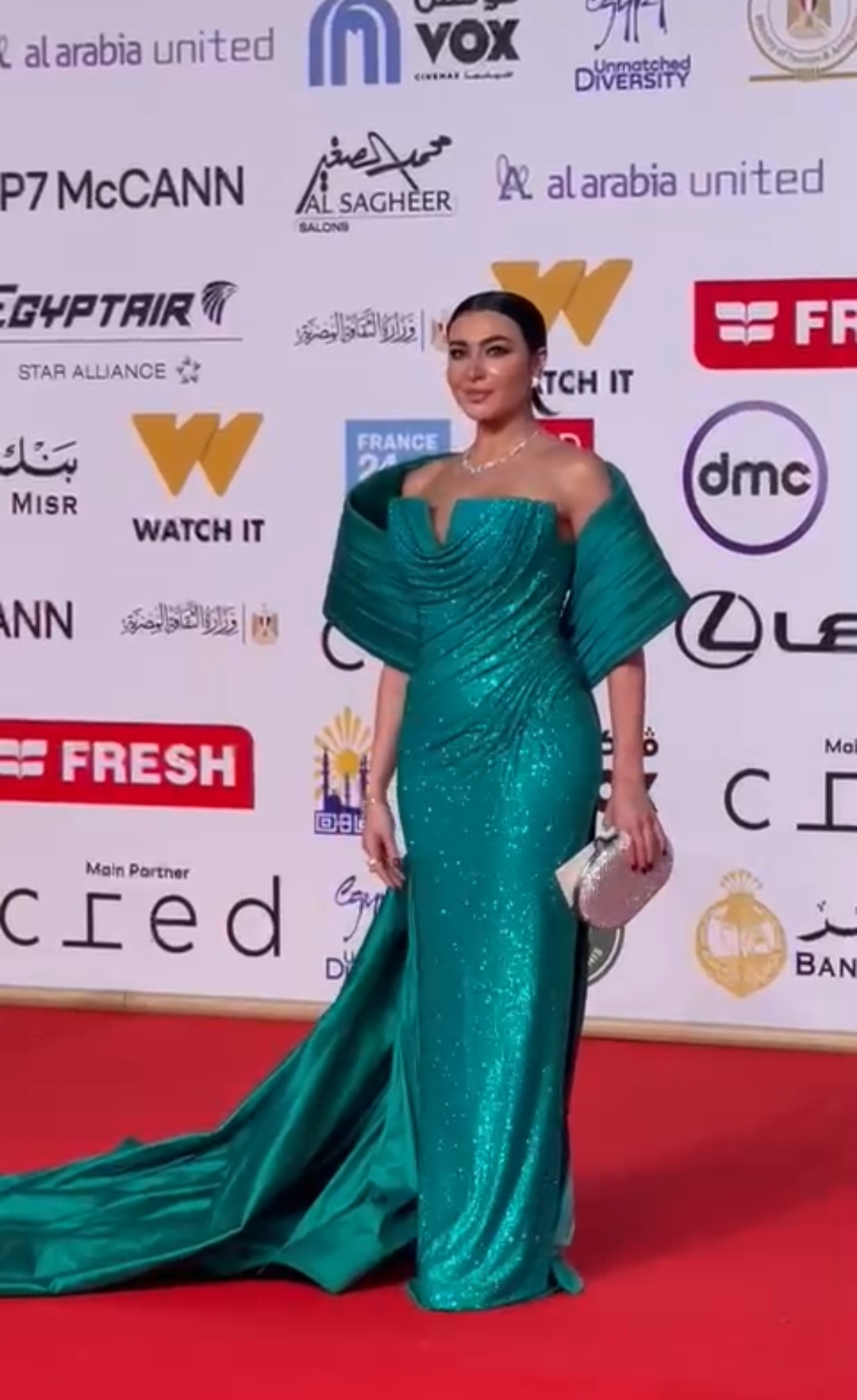 يسرا وليلى علوي نجوم الفن في مهرجان القاهرة السينمائي على
