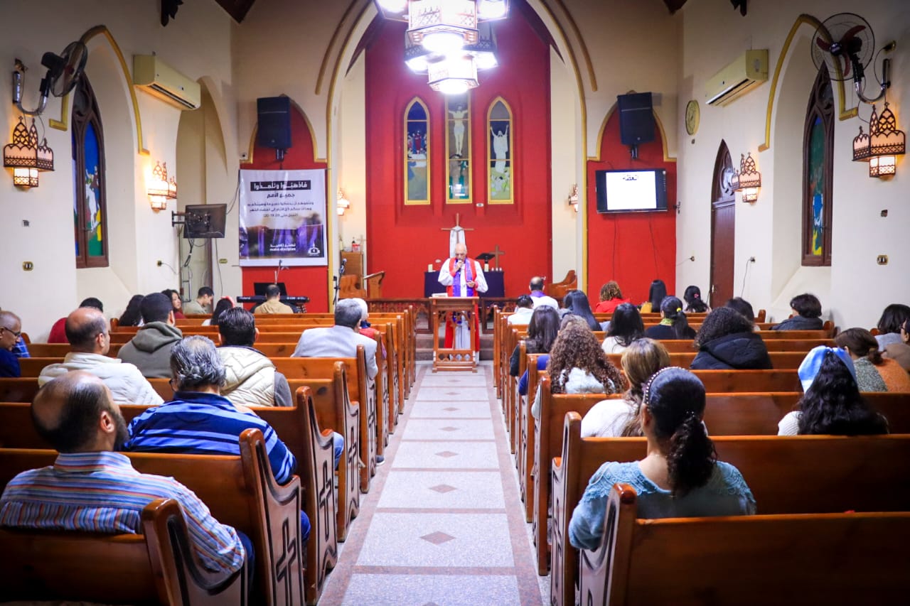 1764572760 917 رئيس الكنيسة الأسقفية العذارى شكلهم واحد لكن الاختلاف الحقيقي في