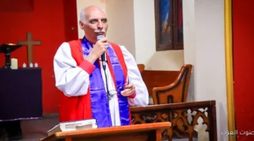 1764572761 رئيس الكنيسة الأسقفية العذارى شكلهم واحد لكن الاختلاف الحقيقي في