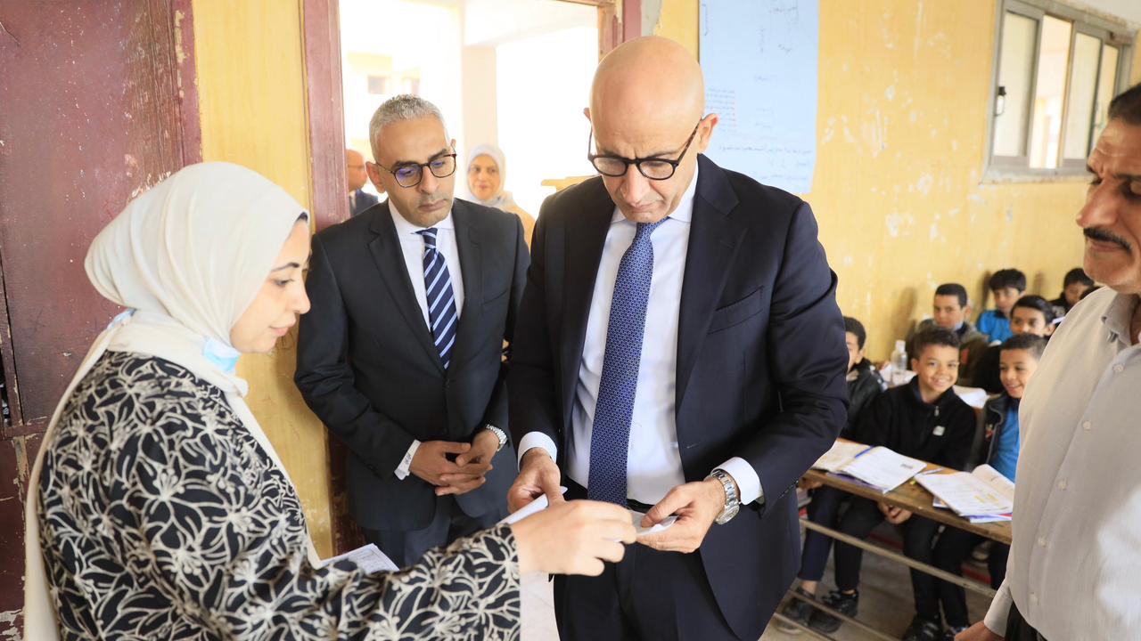 1764583771 814 وزير التعليم يأمر بتحسين مدارس البدرشين والصف ويشدد على أهمية