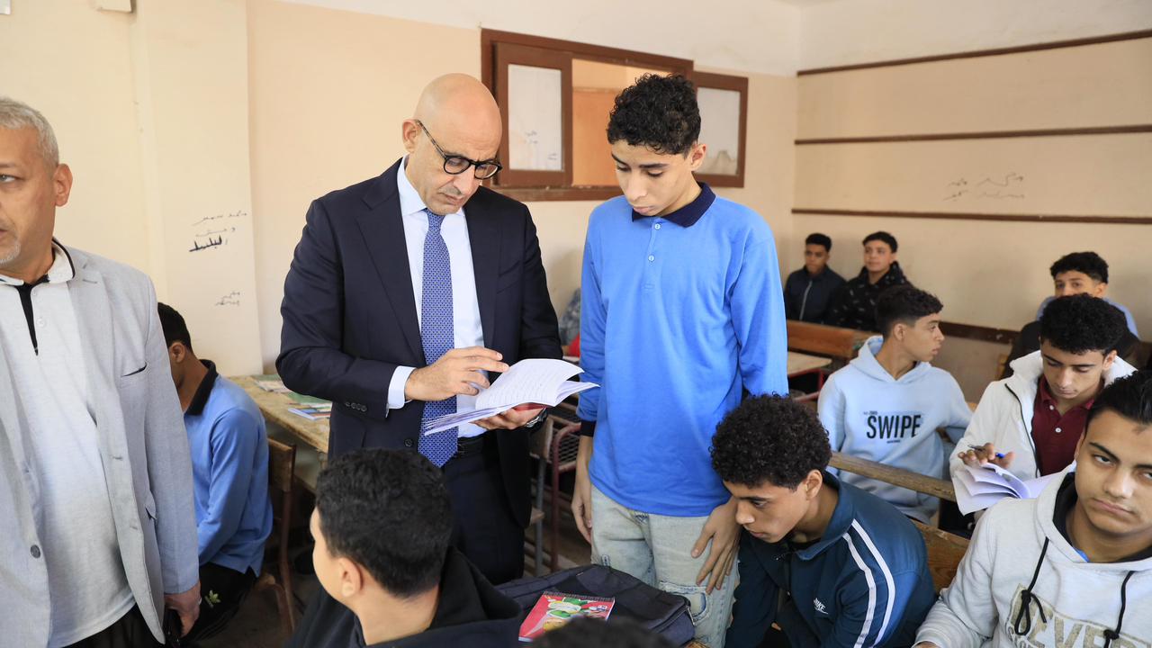 1764587797 337 وزير التعليم يتابع نسبة الحضور في مدارس القاهرة ويطلب صيانة
