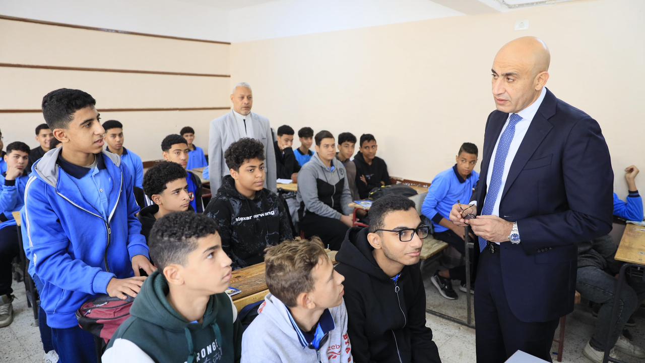 1764587797 62 وزير التعليم يتابع نسبة الحضور في مدارس القاهرة ويطلب صيانة