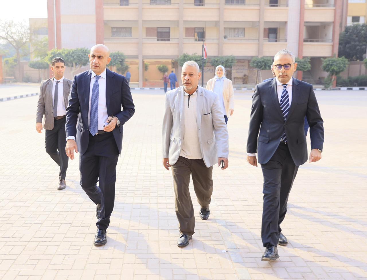 1764587797 83 وزير التعليم يتابع نسبة الحضور في مدارس القاهرة ويطلب صيانة
