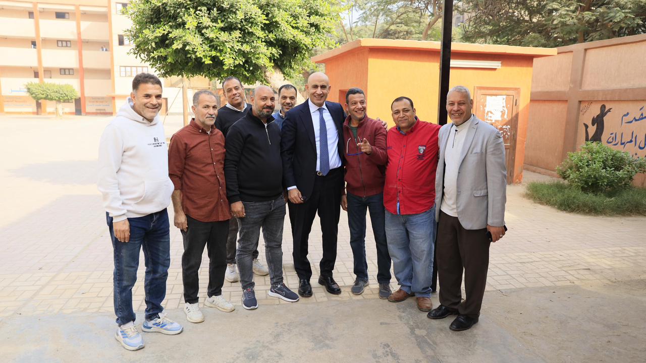 1764587797 929 وزير التعليم يتابع نسبة الحضور في مدارس القاهرة ويطلب صيانة