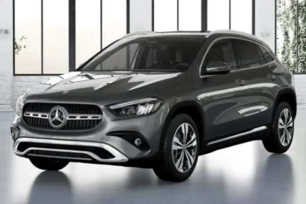 1764590441 172 أنت تفضل إيه مرسيدس بنز GLA 200 ولا هيونداي توسان