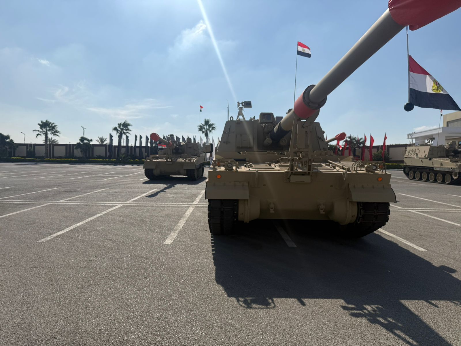 المدفع المصري EGY K9A1 يظهر بشكل مميز في معرض إيديكس 2025 - فيديو وصور 7 1764597145 201 المدفع المصري EGY K9A1 يظهر بشكل مميز في معرض إيديكس