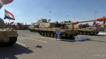 1764597146 المدفع المصري EGY K9A1 يظهر بشكل مميز في معرض إيديكس
