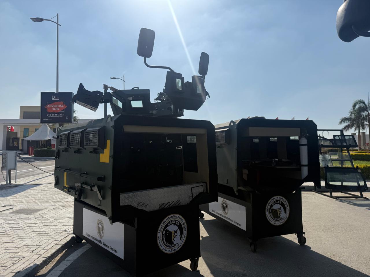 1764598763 231 مدرعات وطائرات مسيرة في جناح شركة إيجلز انترناشيونال بمعرض إيديكس