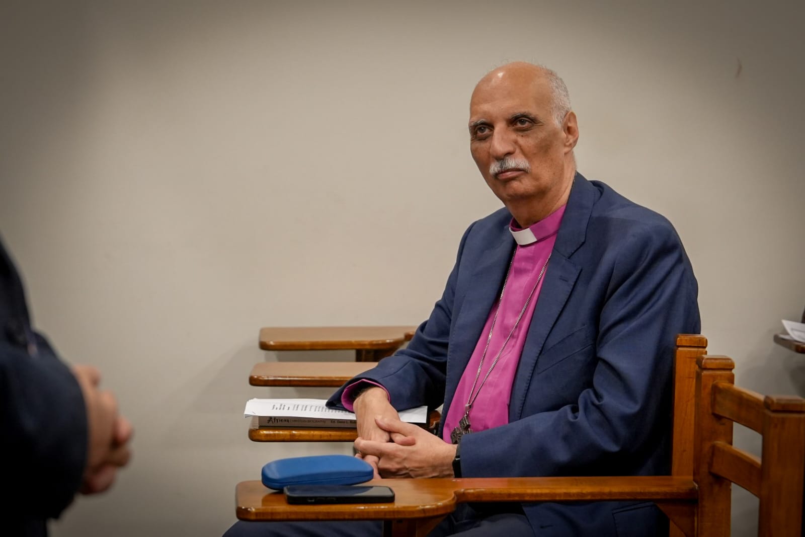 رئيس الكنيسة الأسقفية: لم تختلف العذارى في مظاهرهن الخارجية.. الاختلاف الحقيقي بقلوبهن