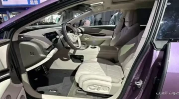 1764619288 جي إيه سي تطلق هايبتك A800 أحدث سيارات الكهرباء في