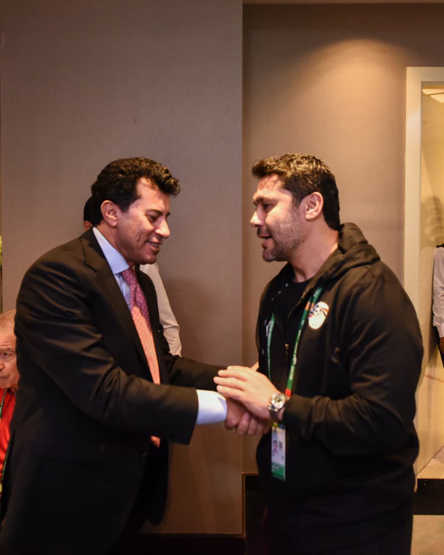 احتفال بعيد ميلاد كريم العراقي