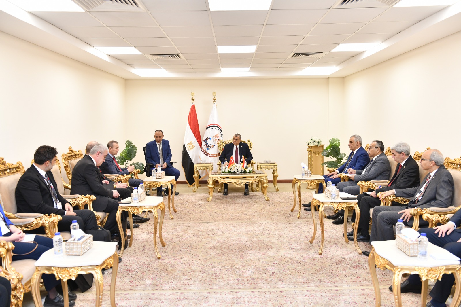 1764670055 937 في معرض إيديكس 2025… مصر وتركيا بتتناقش في فرص جديدة