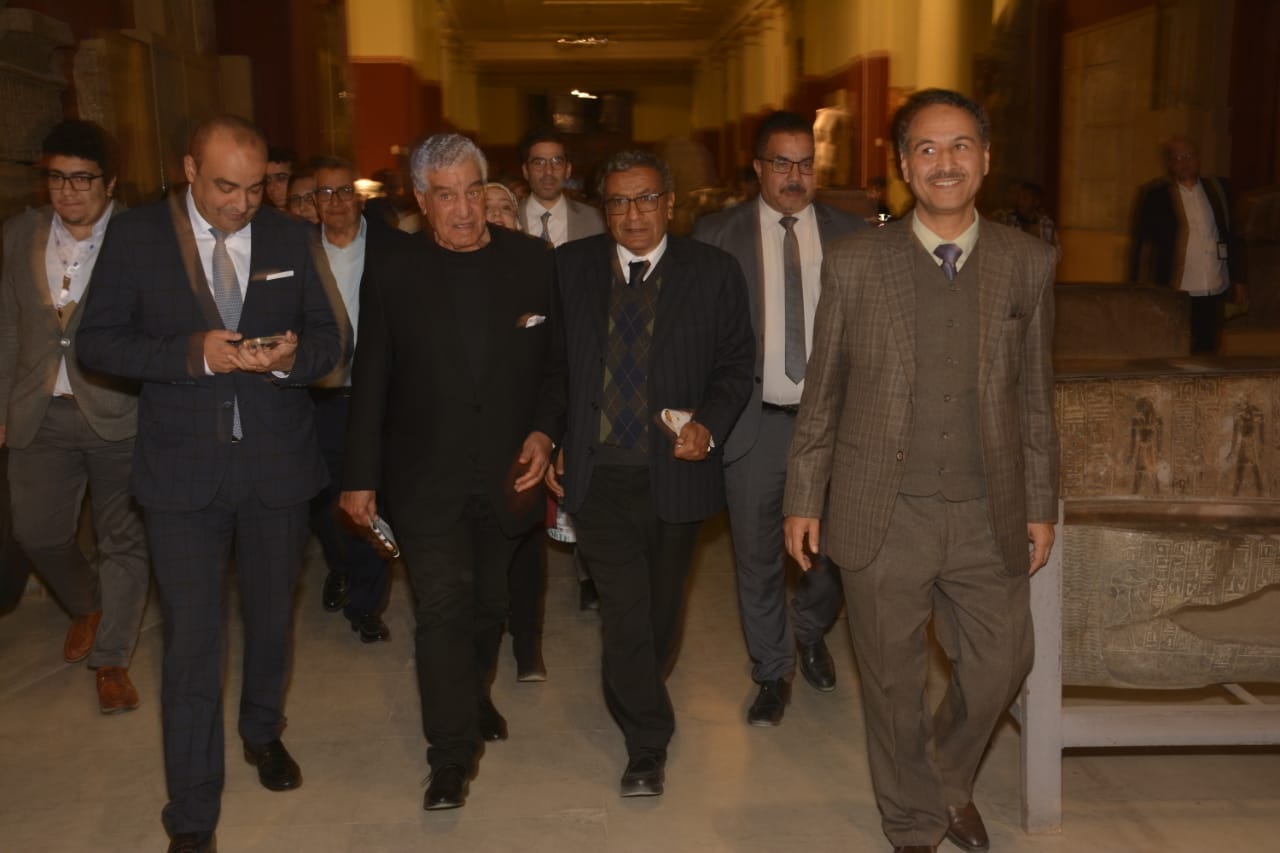 1764677548 841 افتتاح معرض صور عن مقبرة الملكة نفرتاري في المتحف المصري