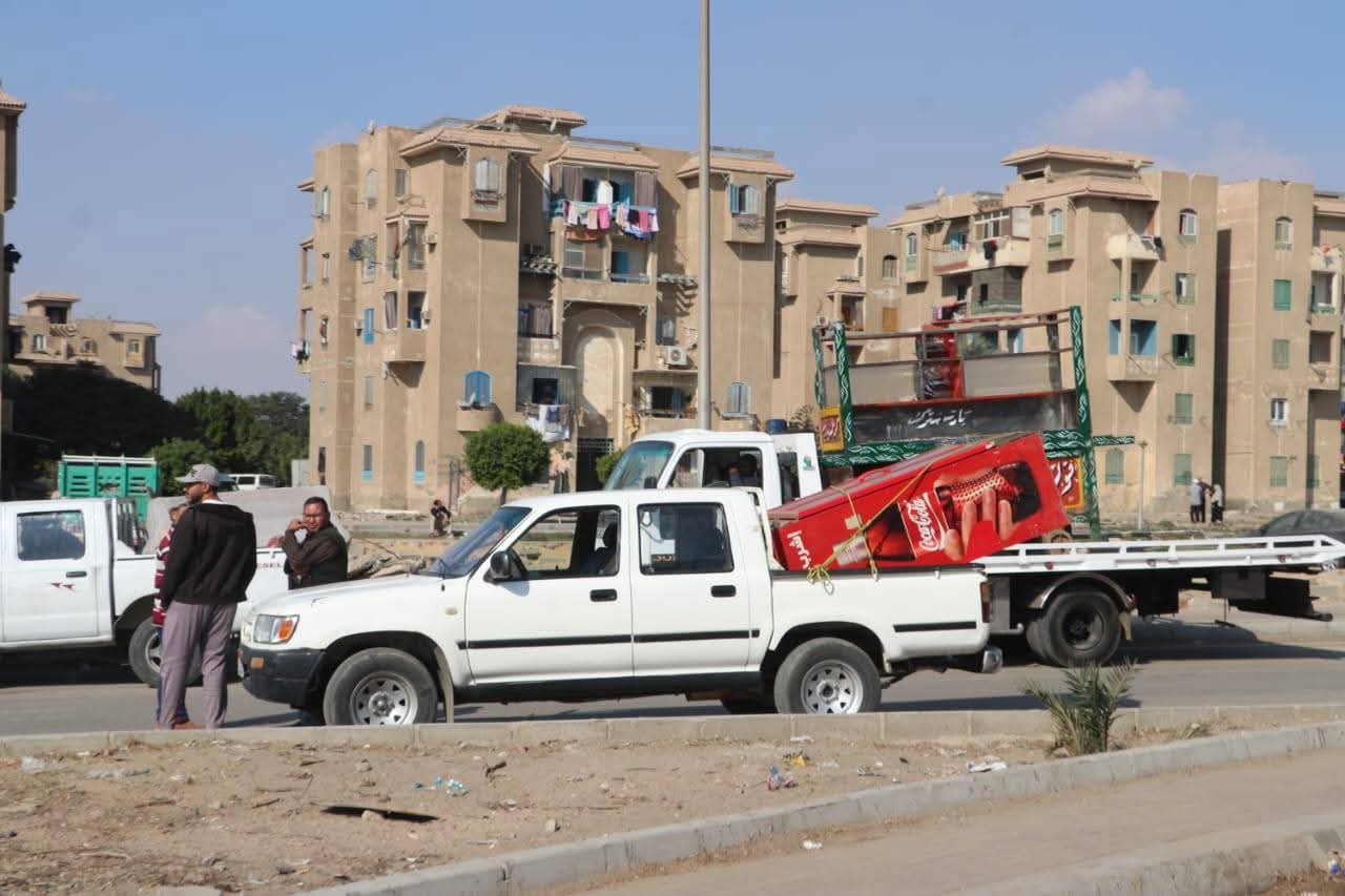 1764687144 609 رئيس مدينة 6 أكتوبر يتفقد منطقة شباب 63 ويستمع إلى