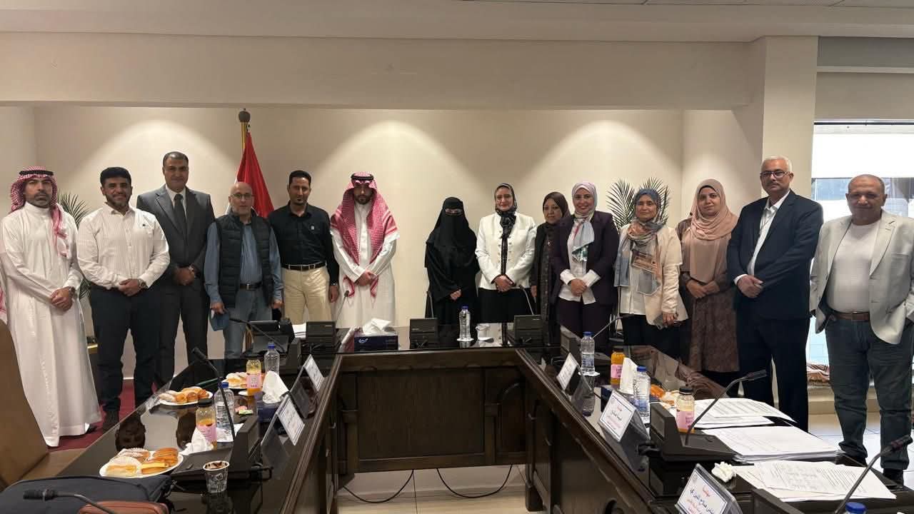 1764688542 188 رئيس نقل الكهرباء يتابع التنسيق لمشروع الربط الكهربائي بين مصر