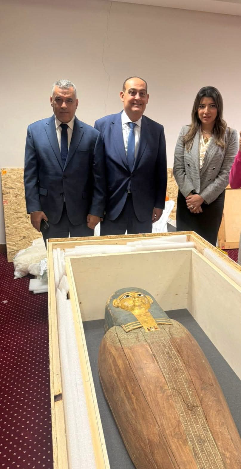 1764703816 886 مصر ترجع قطعتين أثريتين من بلجيكا