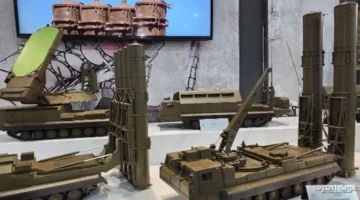 1764752814 روسيا بتعرض لأول مرة صواريخ S400 وأحدث طيارة مقاتلة في