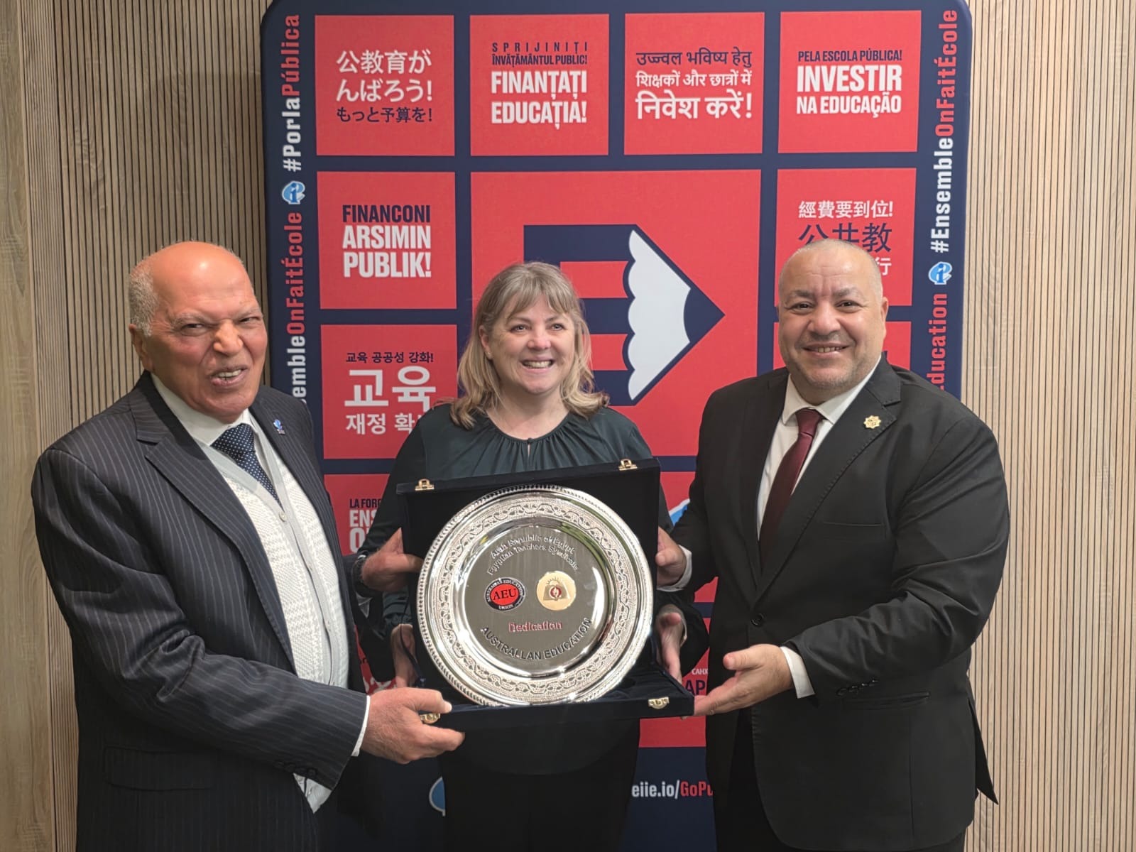 1764762757 410 لقاء خلف الزناتي مع رئيسة اتحاد المعلمين في أستراليا صور