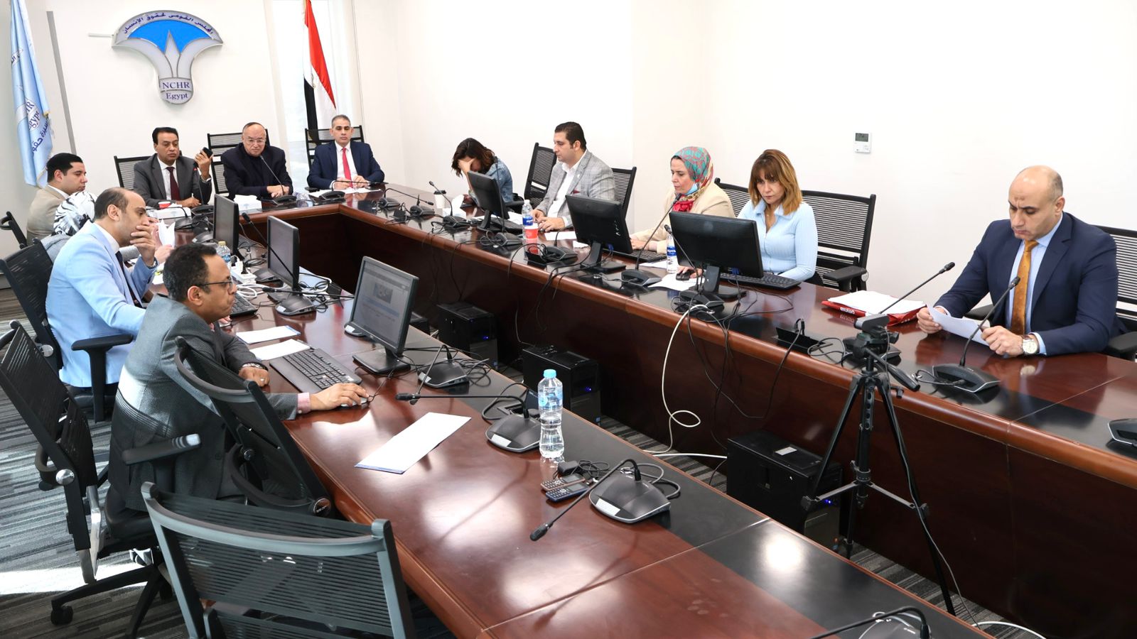 1764775556 150 غرفة عمليات حقوق الإنسان تتابع الانتخابات بشكل مستمر