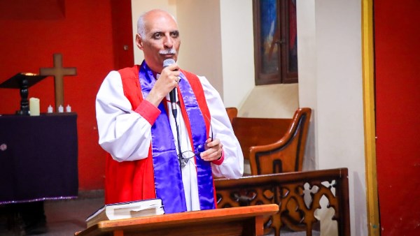 رئيس الكنيسة الأسقفية: لم تختلف العذارى في مظاهرهن الخارجية