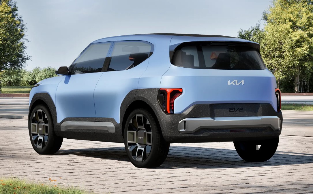 1764803063 296 كيا بتكشف عن ملامح طراز EV2 الكهربائي الجديد قبل ما