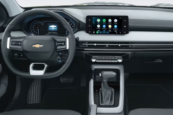 1764817297 510 أي واحدة تختار؟ شيفروليه أوبترا ولا نيسان صنى 2026؟